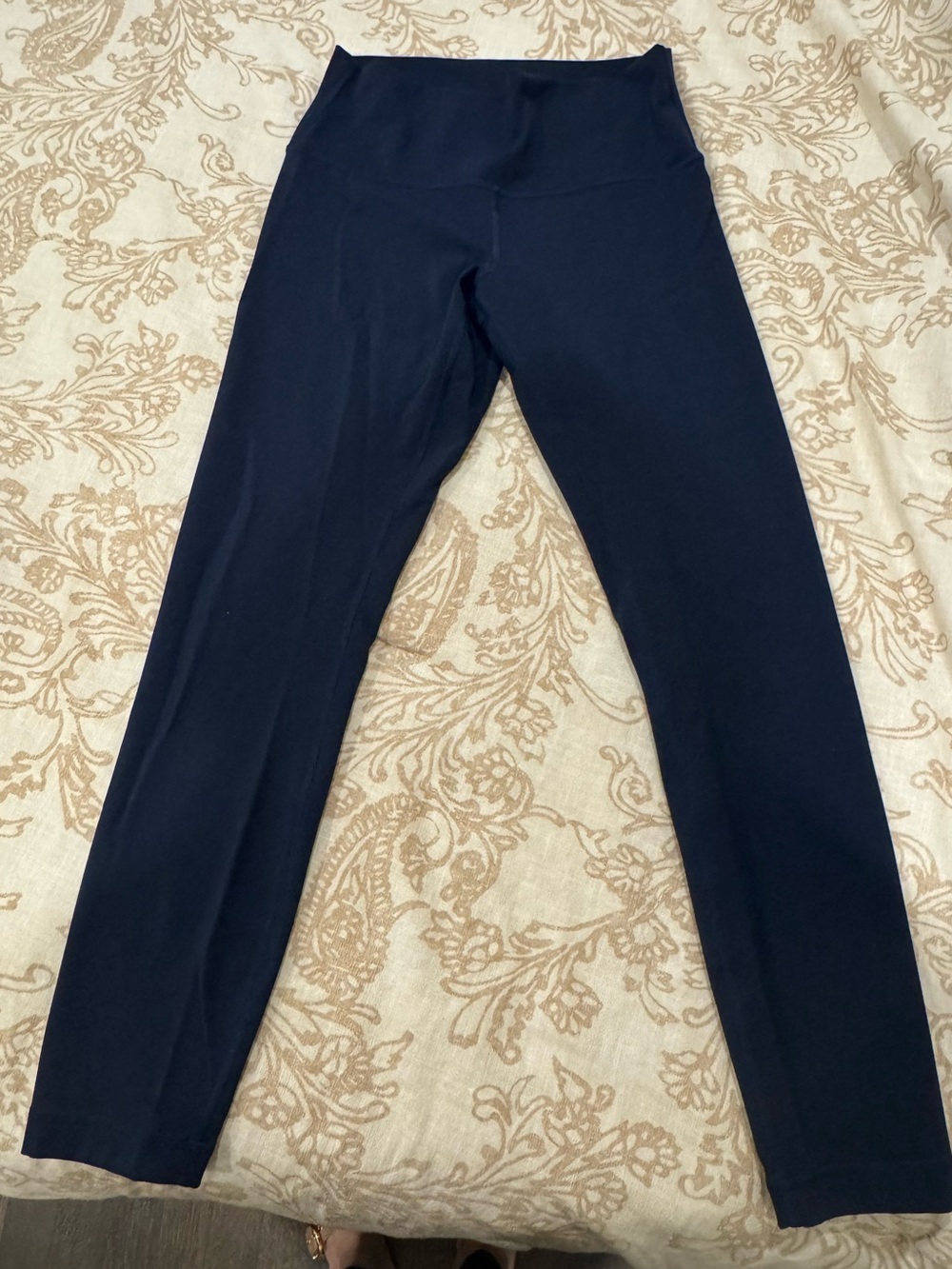 Lululemon navy full length leggings. Size 8.